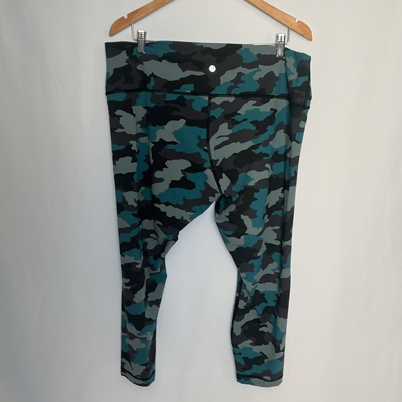 NWOT / Lululemon Wunder Under High-Rise Tight 25" - Picture 2 of 8